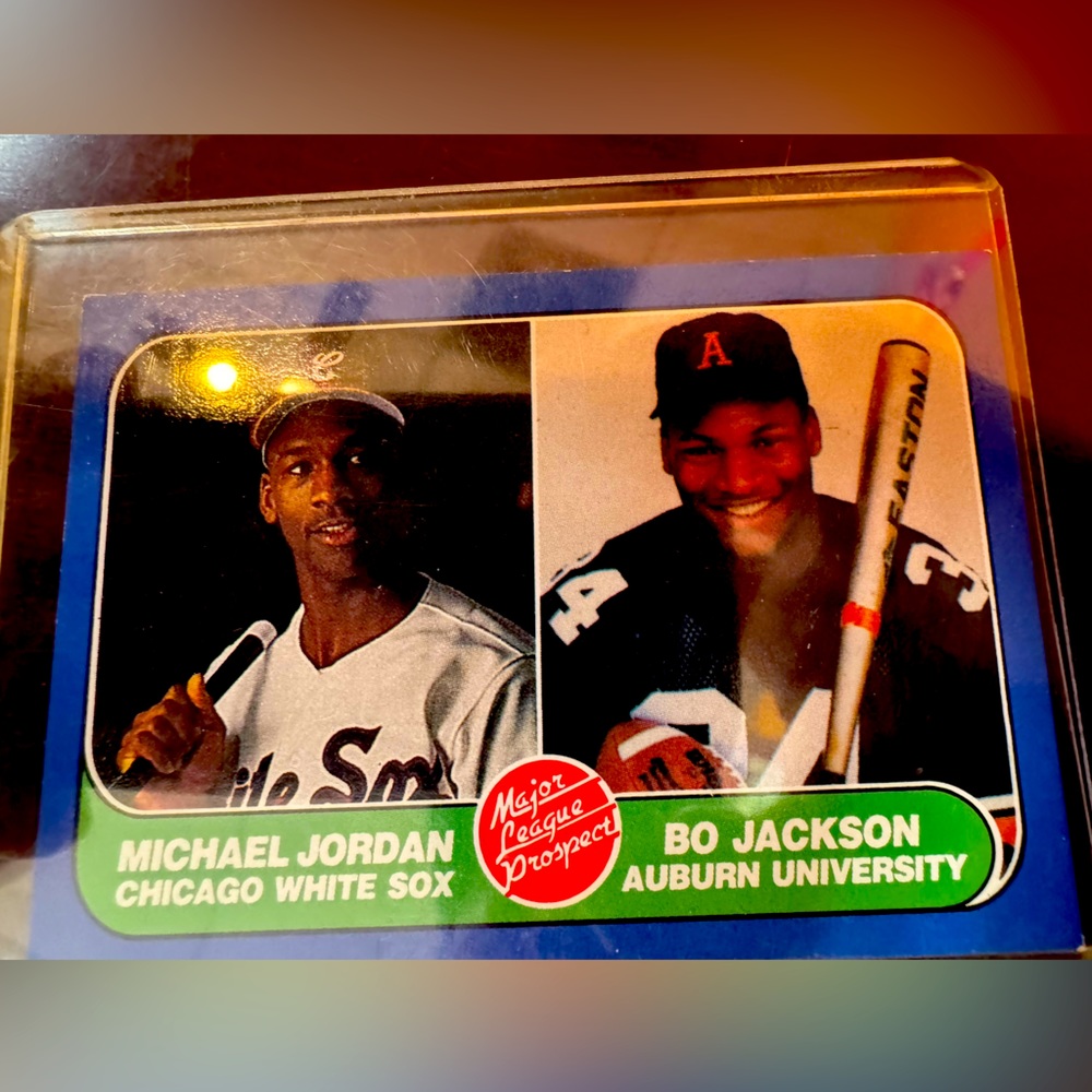 Michael Jordan and Bo Jackson. The ONLY CARD they are both featured onAUTHENTIC
